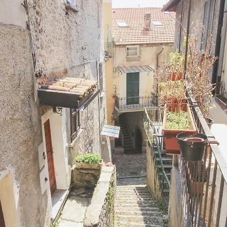 Rivetta Di Rezzonico بيت للعطل